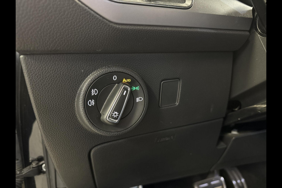 Seat Ateca 1.5 TSI FR Business Intense Standkachel / elektrische trekhaak / navigatie