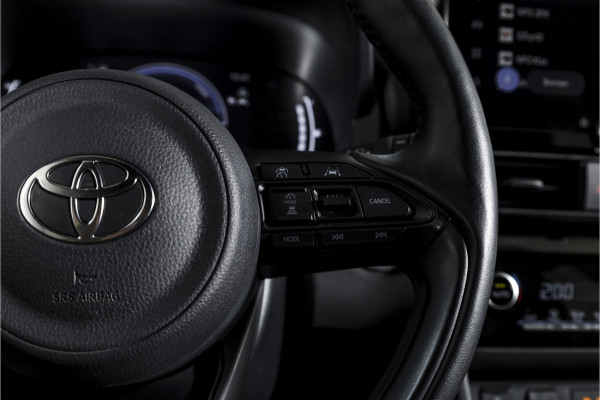 Toyota Yaris Cross 1.5 Hybrid 115 Dynamic | Dig.Cockpit | Adapt.Cruise | Stoel-+stuurverwarming | Camera | PDC | NAV+App.Connect | Auto.Airco | LM 17" | 9524
