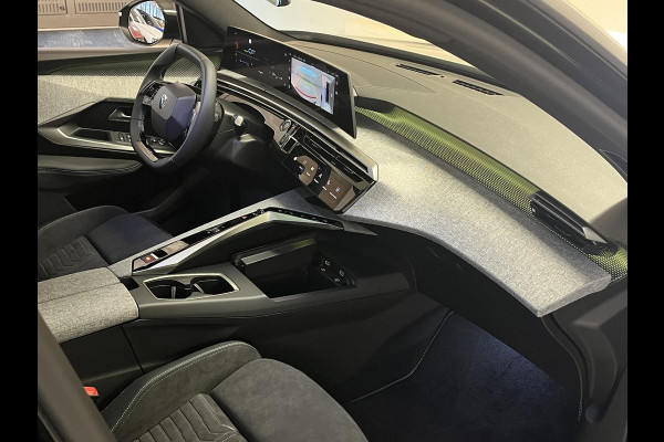 Peugeot 3008 1.6 plug-in Hybrid 195 GT alcantara executive interior, on board charger 7.4KW, 360 vision & drive Assist Pack GT Panoramisch schuifdak