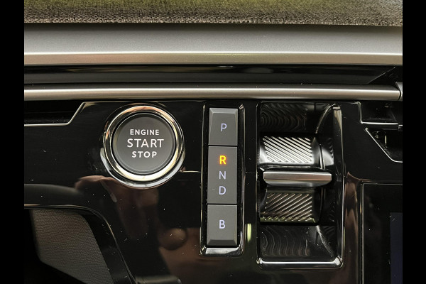 Peugeot 3008 1.6 plug-in Hybrid 195 GT alcantara executive interior, on board charger 7.4KW, 360 vision & drive Assist Pack GT Panoramisch schuifdak