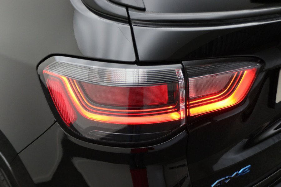 Jeep Compass 4xe 240 Plug-in Hybrid Electric S Leer, 360° Camera, Alpine Sound, ACC, Gekoelde Stoelen, Apple Carplay, 19''