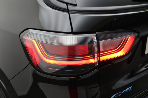 Jeep Compass 4xe 240 Plug-in Hybrid Electric S Leer, 360° Camera, Alpine Sound, ACC, Gekoelde Stoelen, Apple Carplay, 19''