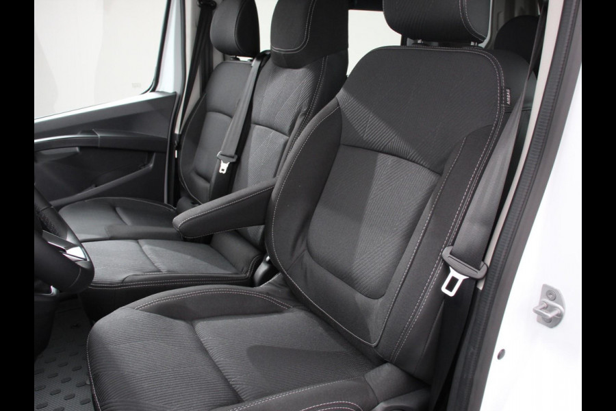 Renault Trafic 2.0 Blue dC1 150 EDC T29 L2H1 Extra Dubbele Cabine Navigatie Airco Lichtmetalen velgen Betimmering Trekhaak Camera Parkeer sensoren Dab