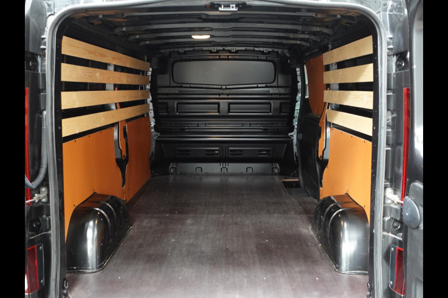 Renault Trafic 2.0 Blue dCi 150PK T30 L2H1 Advance Automaat Renault Trafic 2.0 Blue dCi 150PK T30 L2H1 Advance Airco Bluetooth Cruise PDC Trekhaak