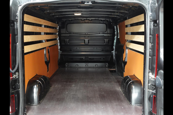 Renault Trafic 2.0 Blue dCi 150PK T30 L2H1 Advance Automaat Renault Trafic 2.0 Blue dCi 150PK T30 L2H1 Advance Airco Bluetooth Cruise PDC Trekhaak