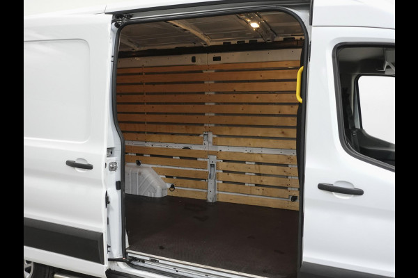 Ford Transit 330 2.0 TDCI L3H2 Trend Airco Adaptive Cruise Control Navigatie Trekhaak