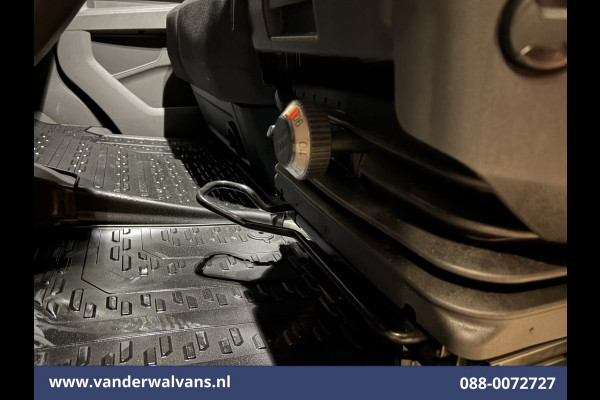 Volkswagen Crafter 2.0 TDI L3H3 L2H2 Euro6 Airco | Navigatie | Camera | Trekhaak | Apple Carplay | Cruisecontrol Chauffeursstoel, Android Auto, Parkeersensoren, Bijrijdersbank