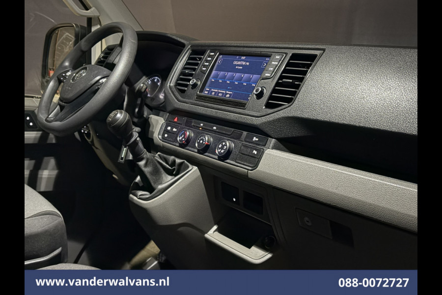 Volkswagen Crafter 2.0 TDI L3H3 L2H2 Euro6 Airco | Navigatie | Camera | Trekhaak | Apple Carplay | Cruisecontrol Chauffeursstoel, Android Auto, Parkeersensoren, Bijrijdersbank