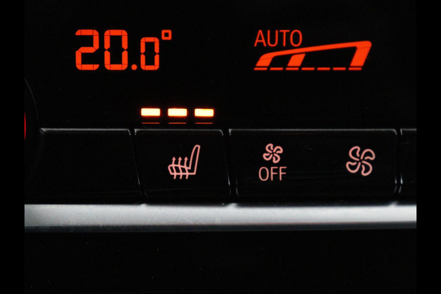 BMW 5 Serie 520i High Executive | Panoramadak | Leder | Trekhaak | Stoelverwarming | Camera | Live Cockpit | Park Assist | Carplay | Full LED | Navigatie | Climate control | Cruise control