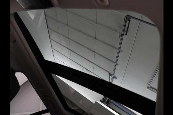 BMW 5 Serie 520i High Executive | Panoramadak | Leder | Trekhaak | Stoelverwarming | Camera | Live Cockpit | Park Assist | Carplay | Full LED | Navigatie | Climate control | Cruise control