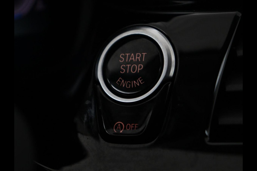 BMW 5 Serie 520i High Executive | Panoramadak | Leder | Trekhaak | Stoelverwarming | Camera | Live Cockpit | Park Assist | Carplay | Full LED | Navigatie | Climate control | Cruise control