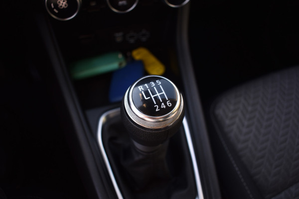 Renault Captur 1.0 TCe LIMITED CRUISE/NAVI/KEYLESS