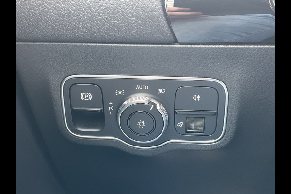 Mercedes-Benz EQA 250 Solution AMG Memory 360°Pano Hud Adap.Cruise Burmester 67 kWh