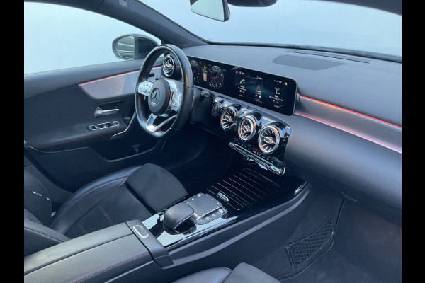 Mercedes-Benz A-Klasse 180 Aut7 Solution AMG Carplay Navi/Cam Stoelverw. Business