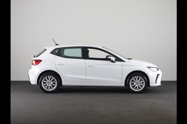 Seat Ibiza 1.0 EcoTSI 95 pk Style | Glacial White Metallic | Apple Carplay | Park Assist | Cruise Control