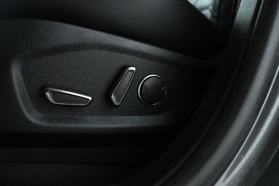 Ford S-Max 2.0 TDCi Vignale 177Pk, Navigatie, Leer, Climate,