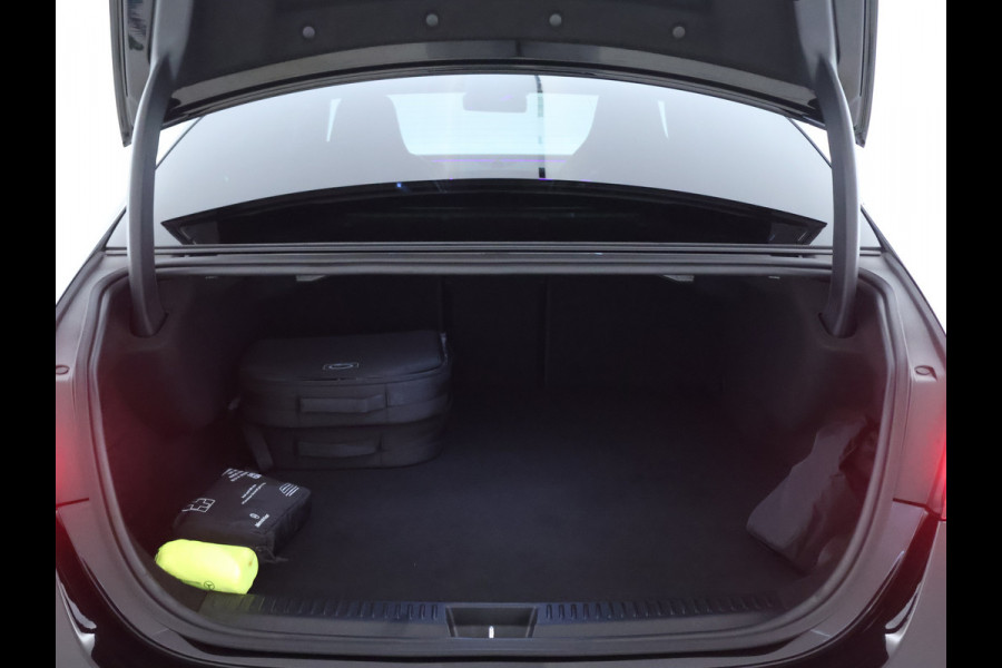 Mercedes-Benz E-Klasse AMG 53 4MATIC+ | MBUX Superscreen | AMG DYNAMIC PLUS Pakket | AMG Performance Sitz-Pakket Advanced  | AMG Real Performance Sound | Burmester® 4D-Surround-Soundsystem | Inclusief 24 maanden MB Certified garantie voor Europa.