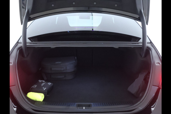 Mercedes-Benz E-Klasse AMG 53 4MATIC+ | MBUX Superscreen | AMG DYNAMIC PLUS Pakket | AMG Performance Sitz-Pakket Advanced  | AMG Real Performance Sound | Burmester® 4D-Surround-Soundsystem | Inclusief 24 maanden MB Certified garantie voor Europa.