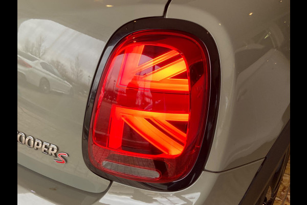 MINI Mini 2.0 COOPER S JOHN WORKS/HUD/PANO/ARMY-GREEN