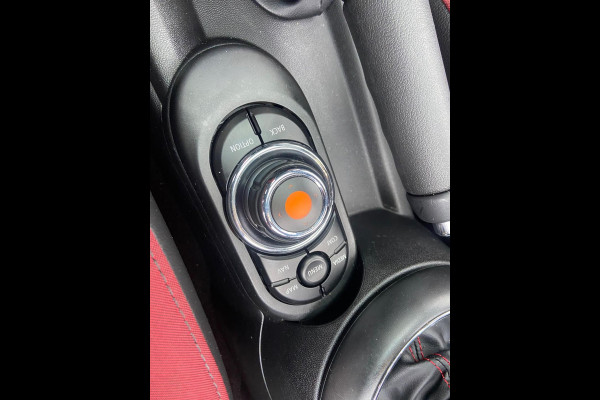 MINI Mini 2.0 COOPER S JOHN WORKS/HUD/PANO/ARMY-GREEN