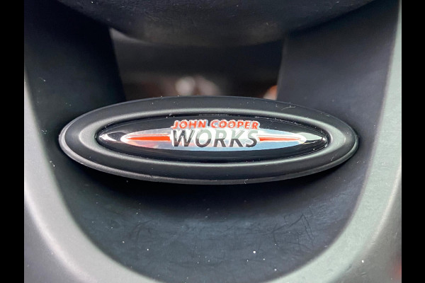 MINI Mini 2.0 COOPER S JOHN WORKS/HUD/PANO/ARMY-GREEN