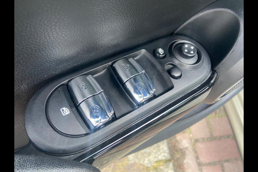 MINI Mini 2.0 COOPER S JOHN WORKS/HUD/PANO/ARMY-GREEN