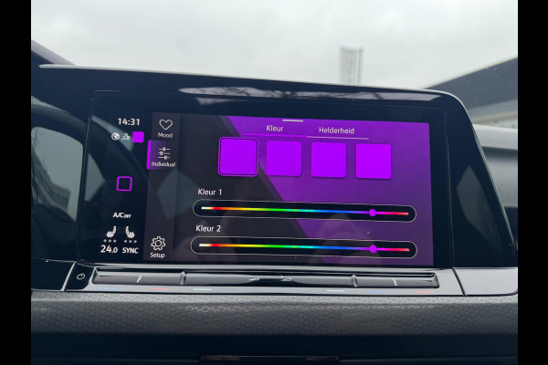 Volkswagen Golf 2.0 TSI GTI Clubsport Panorama IQ Led ACC 300 PK