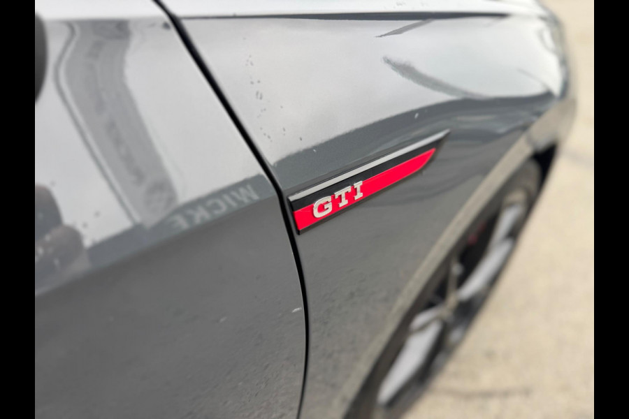 Volkswagen Golf 2.0 TSI GTI Clubsport Panorama IQ Led ACC 300 PK