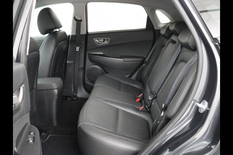 Hyundai Kona EV Limited 64 kWh | SOH 100% | 3 Fase | Stoelventilatie | Head-Up | Adaptive cruise | Camera | Leder | Carplay | Achterbankverwarming | Warmtepomp | Keyless | Full LED | Dodehoek detectie