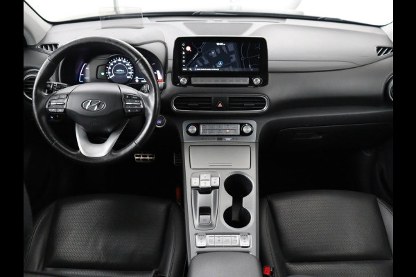 Hyundai Kona EV Limited 64 kWh | SOH 100% | 3 Fase | Stoelventilatie | Head-Up | Adaptive cruise | Camera | Leder | Carplay | Achterbankverwarming | Warmtepomp | Keyless | Full LED | Dodehoek detectie
