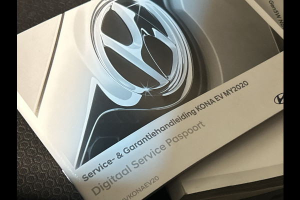 Hyundai Kona EV Fashion 64 kWh | Half leder | head ups display | achteruitrijcamera