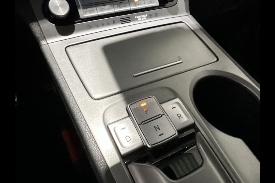 Hyundai Kona EV Fashion 64 kWh | Half leder | head ups display | achteruitrijcamera