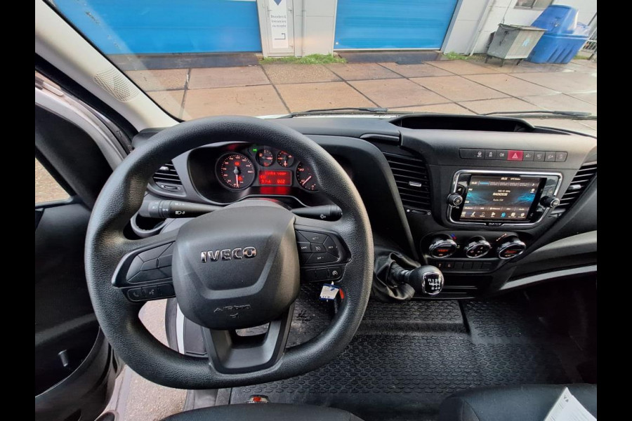 Iveco 35C16 3.0 motor - Open laadbak - Pick up met zijborden