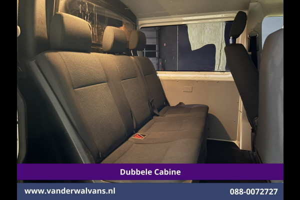 Volkswagen Transporter 2.0 TDI 150pk L2H1 Dubbele Cabine Euro6 Airco | 5-Zits | Navigatie | 2500kg Trekhaak | Apple Carplay Android Auto, Sidebars, Parkeersensoren, Achterklep