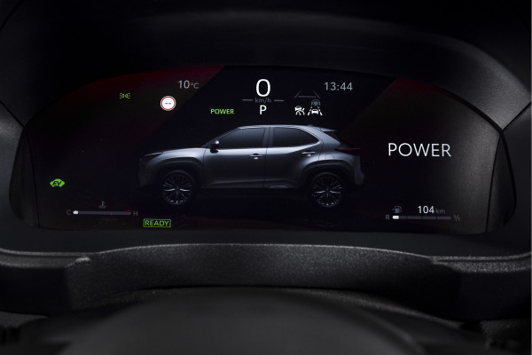 Toyota Yaris Cross 1.5 Hybrid 130 GR Sport | Adapt.Cruise | Head-up | 360 Camera | Stoel+Stuurverw. | Dig.Cockpit | NAV + App.Connect (Draadloos) | ECC | LM 18" | 6116