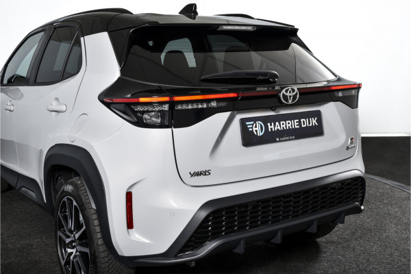Toyota Yaris Cross 1.5 Hybrid 130 GR Sport | Adapt.Cruise | Head-up | 360 Camera | Stoel+Stuurverw. | Dig.Cockpit | NAV + App.Connect (Draadloos) | ECC | LM 18" | 6116