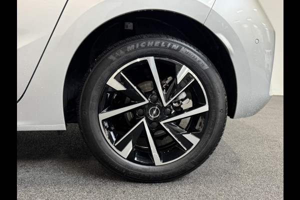 Opel Corsa 1.2 Turbo 110pk Hybrid Automaat GS Navigatie Airco Cruise control Parkeersensoren Apple Carplay/ Android Auto Camera Lichtmetalen velgen LED