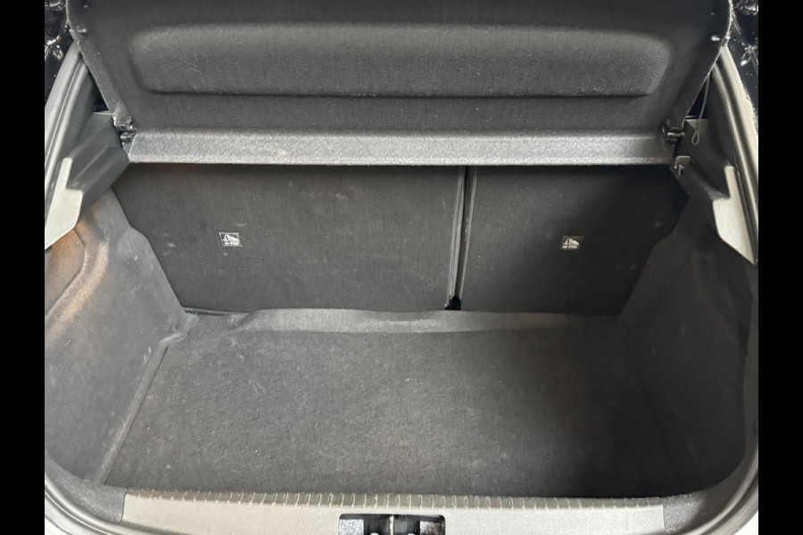 Opel Corsa 1.2 Turbo 110pk Hybrid Automaat GS Navigatie Airco Cruise control Parkeersensoren Apple Carplay/ Android Auto Camera Lichtmetalen velgen LED