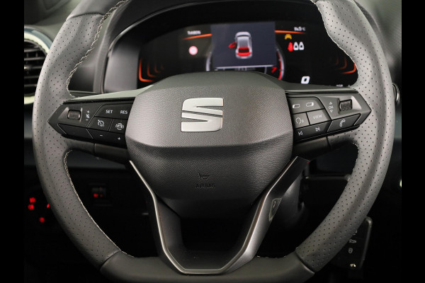 Seat Ibiza Style Plus 1.0 EcoTSI 95 PK | Midnight Black Metallic | Apple Carplay | Park Assist | Cruise Control