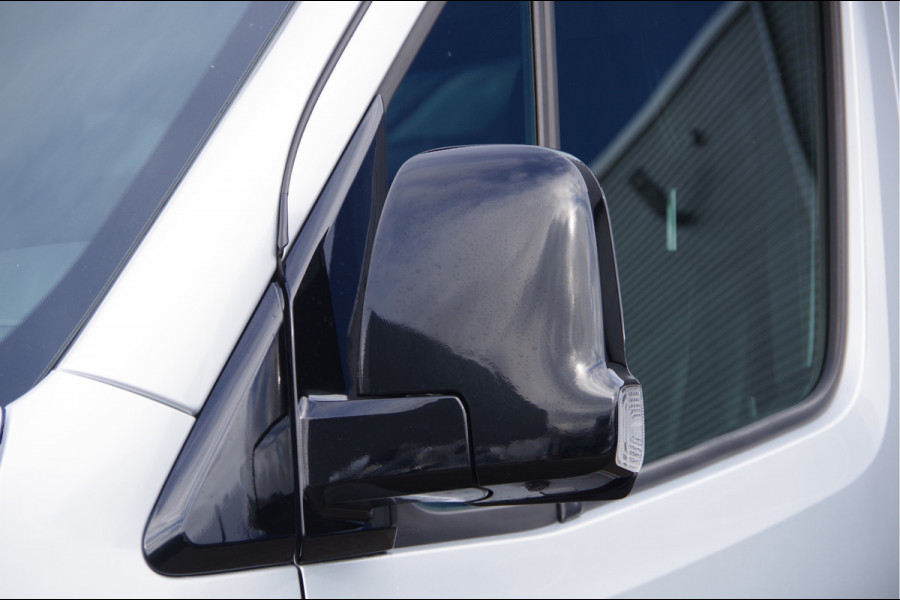 Mercedes-Benz Sprinter 319 3.0 CDI V6 L2H1 AUT. LED, MBUX 10'', 3.5T TREKHAAK, LEDER, 360 CAMERA, ADAPT. CRUISE, CLIMA, NAVI, PARKEERSENSOREN, NL AUTO,