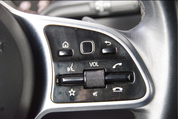 Mercedes-Benz Sprinter 319 3.0 CDI V6 L2H1 AUT. LED, MBUX 10'', 3.5T TREKHAAK, LEDER, 360 CAMERA, ADAPT. CRUISE, CLIMA, NAVI, PARKEERSENSOREN, NL AUTO,