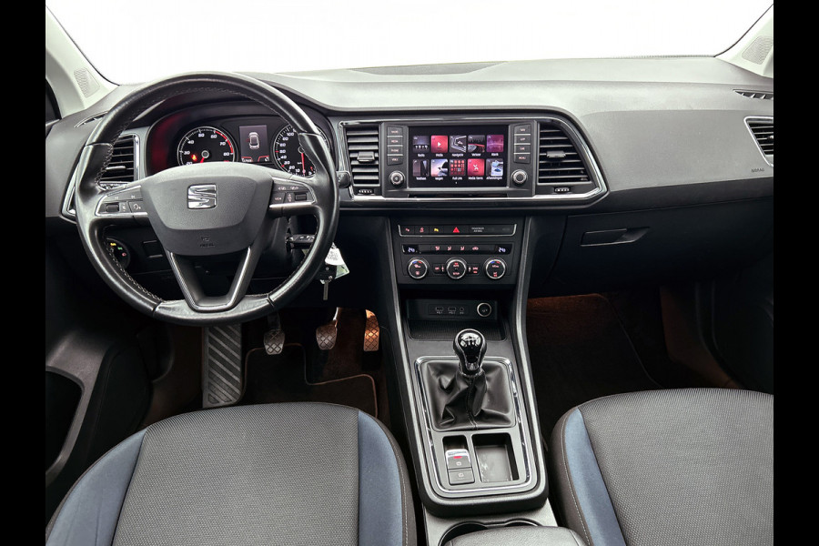 Seat Ateca 1.0 EcoTSI Style Business Intense Sport (NL-auto, Carplay, Camera, Trekhaak, Parkeersen V+A, Navi, Climate Con, Etc))