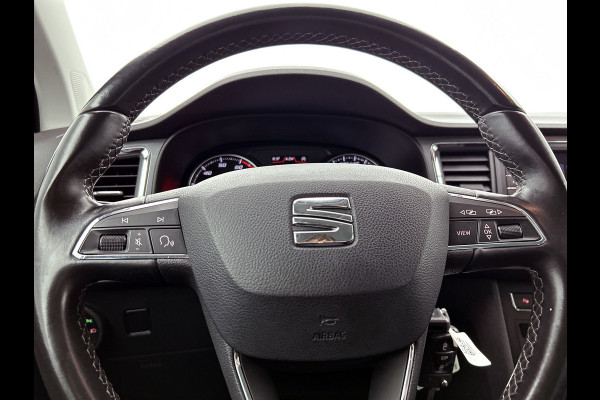 Seat Ateca 1.0 EcoTSI Style Business Intense Sport (NL-auto, Carplay, Camera, Trekhaak, Parkeersen V+A, Navi, Climate Con, Etc))