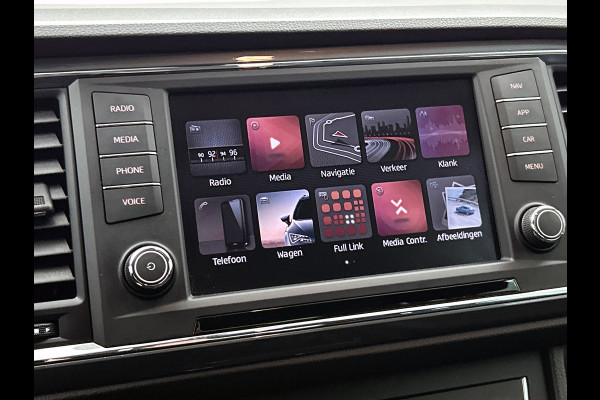 Seat Ateca 1.0 EcoTSI Style Business Intense Sport (NL-auto, Carplay, Camera, Trekhaak, Parkeersen V+A, Navi, Climate Con, Etc))