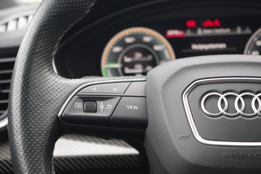 Audi Q5 Sportback 55 TFSI e 367 PK S-Line edition Competition PHEV, Luchtvering, Panoramadak, RS-Leder, Massage