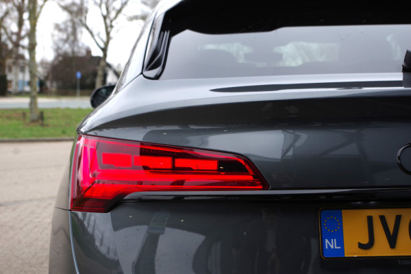 Audi Q5 Sportback 55 TFSI e 367 PK S-Line edition Competition PHEV, Luchtvering, Panoramadak, RS-Leder, Massage