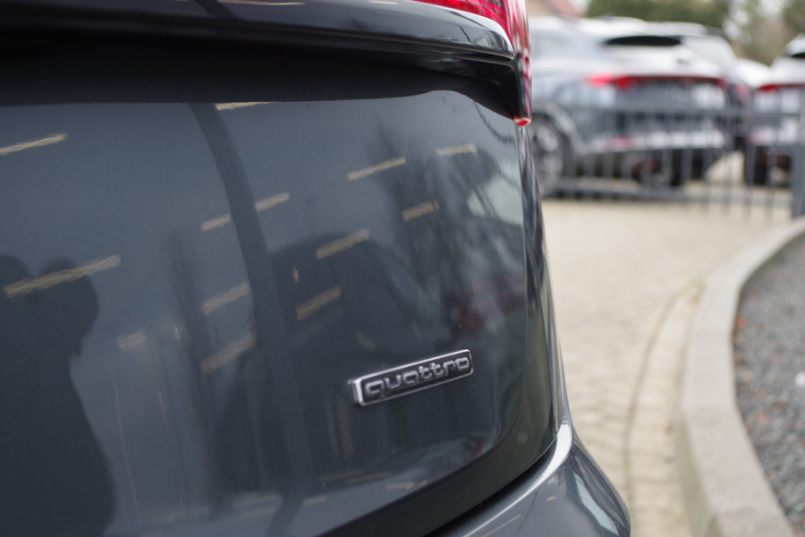 Audi Q5 Sportback 55 TFSI e 367 PK S-Line edition Competition PHEV, Luchtvering, Panoramadak, RS-Leder, Massage