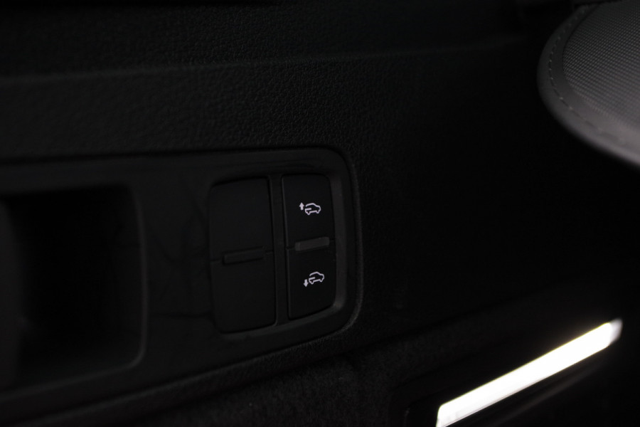 Audi Q5 Sportback 55 TFSI e 367 PK S-Line edition Competition PHEV, Luchtvering, Panoramadak, RS-Leder, Massage
