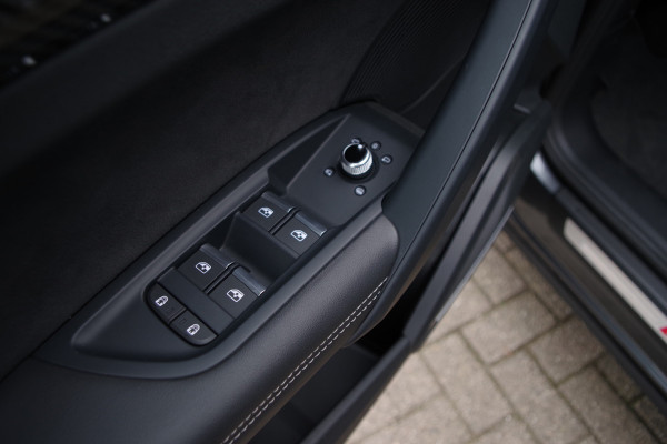 Audi Q5 Sportback 55 TFSI e 367 PK S-Line edition Competition PHEV, Luchtvering, Panoramadak, RS-Leder, Massage