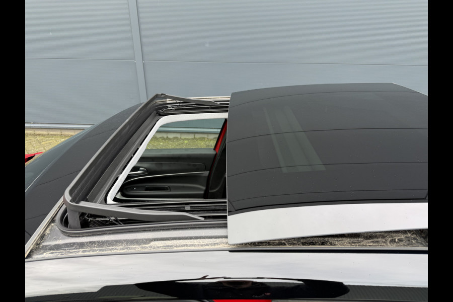 Jeep Avenger 100pk Summit (Elektrisch Schuifdak - JBL - Keyless Entry - Elektrische klep - Leder incl stoelverwarming - LED - Camera - Adapti